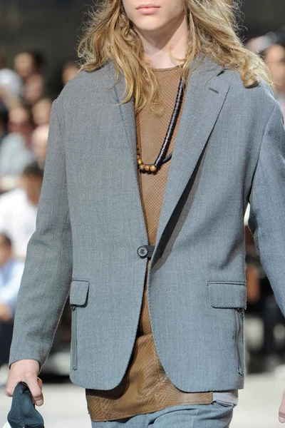 Look 51